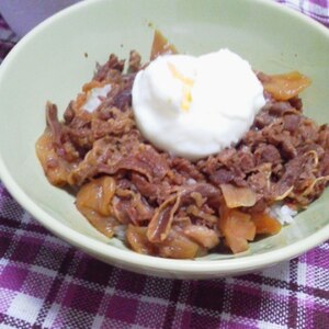 温玉のせ牛丼